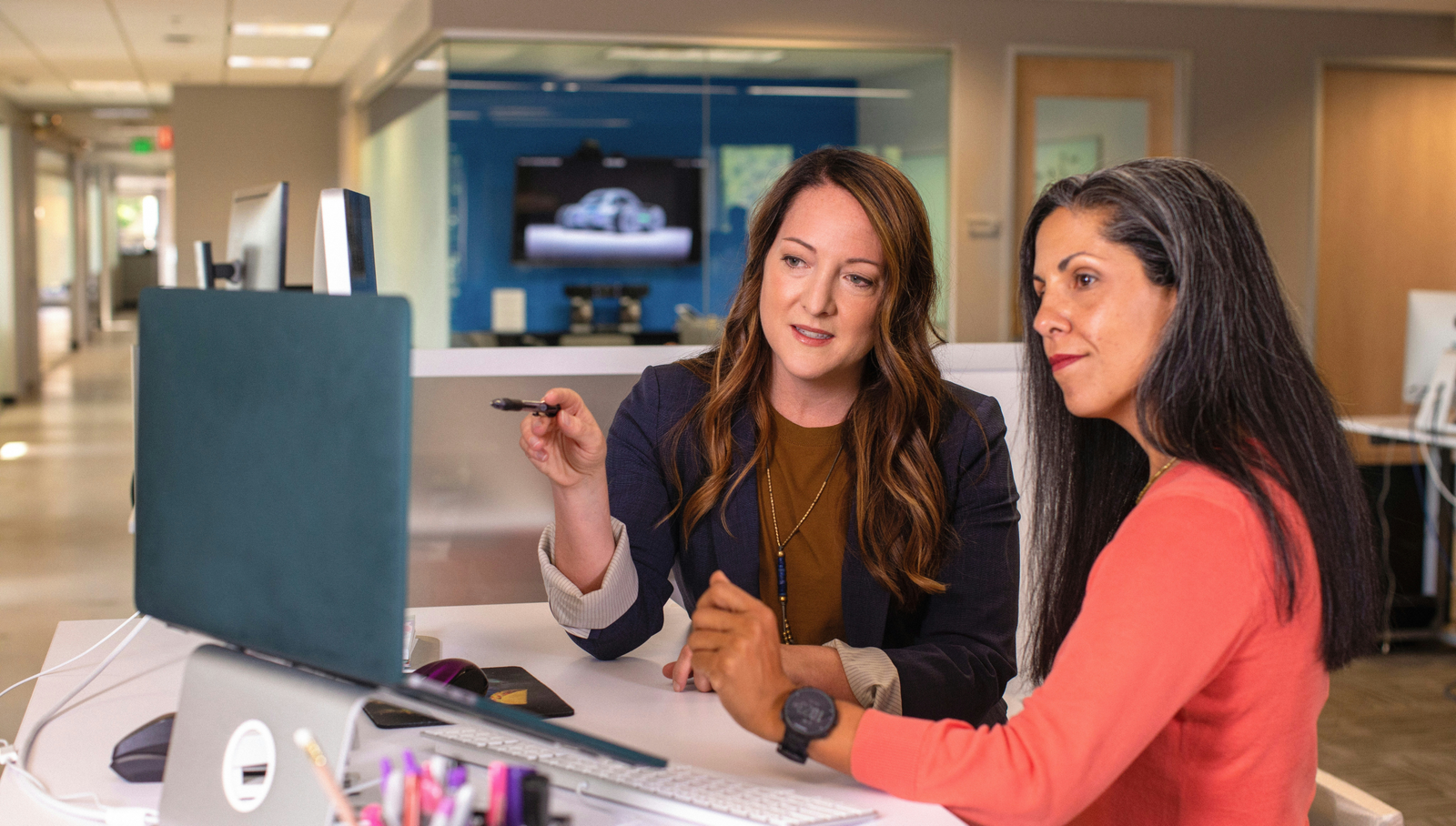 Media Buying & Paid Advertising: How to Maximize ROI Across Digital Platforms